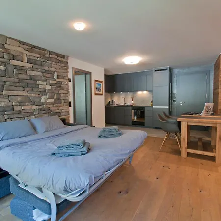 Apartment Z *