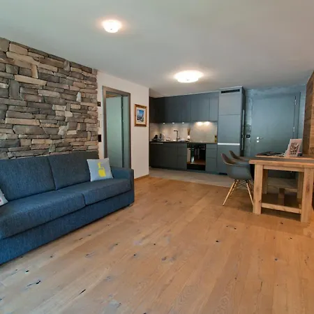 Z Apartment *